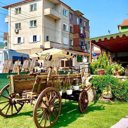 Hotel Restorant Leza Lini المظهر الخارجي الصورة