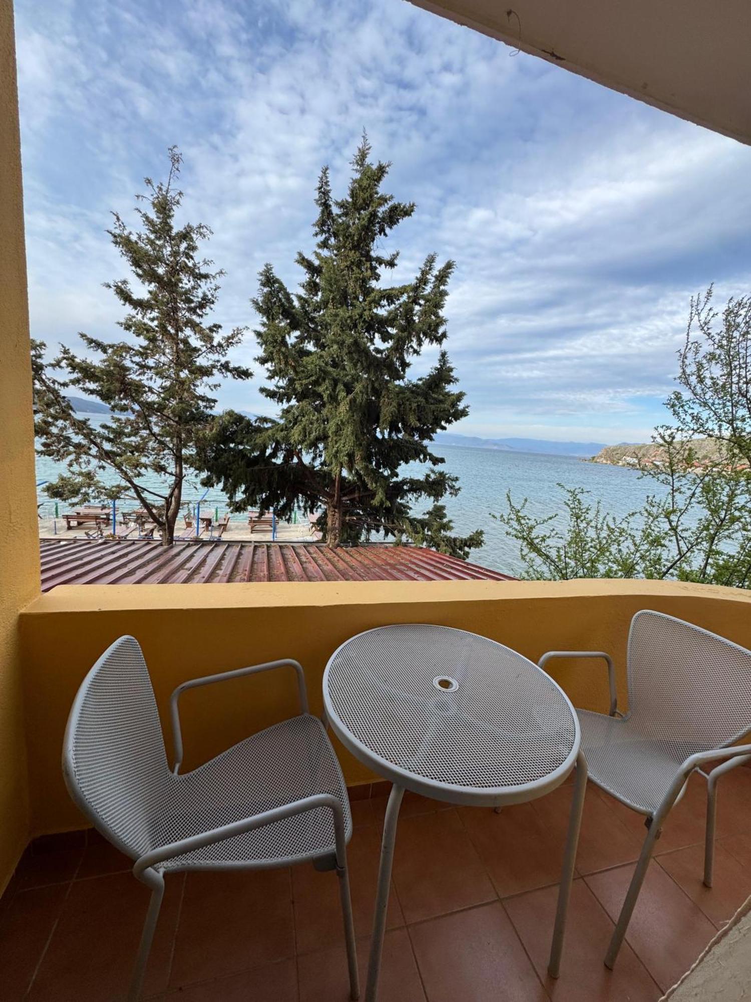 Hotel Restorant Leza Lini المظهر الخارجي الصورة